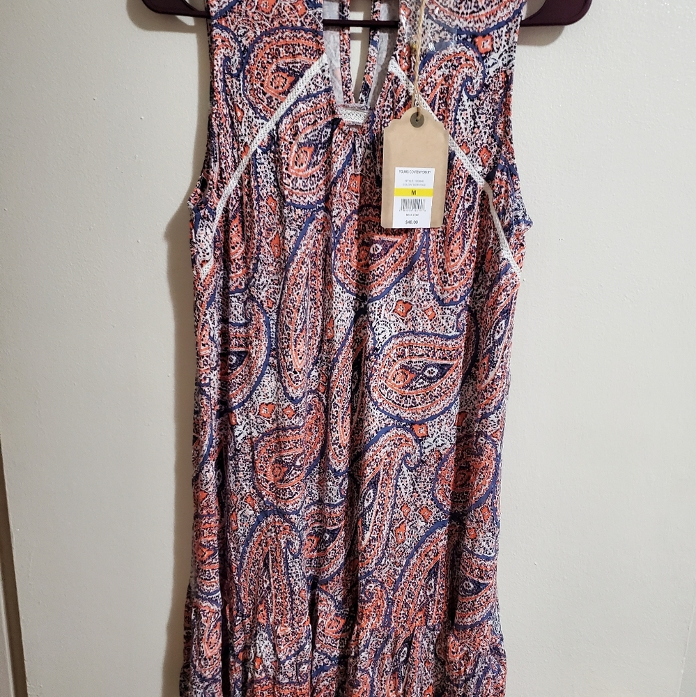 Sleeveless dress